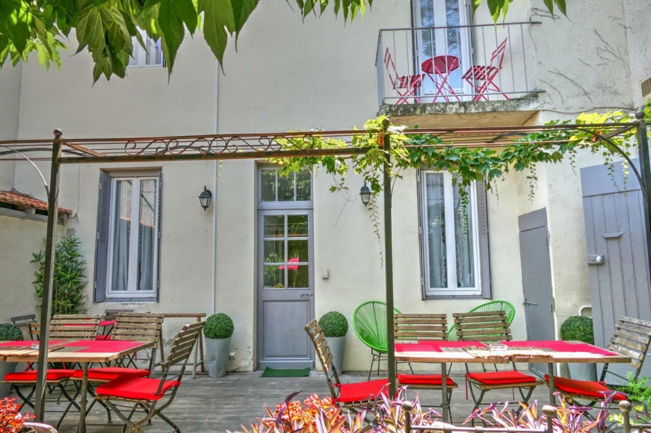 Anne De La Maison Blanche Avignon Exterior photo